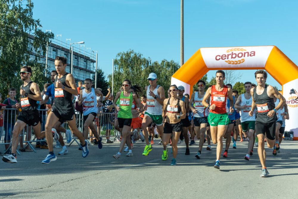 Futás a jótékonyság jegyében, a SZETA adventi gálája